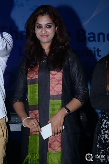 Shankarabharanam-Movie-Flash-Mob-at-Inorbit-Mall